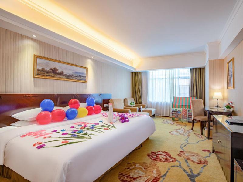 Vienna Hotel Baoan Liutang Xin'an (Shenzhen) Exterior foto